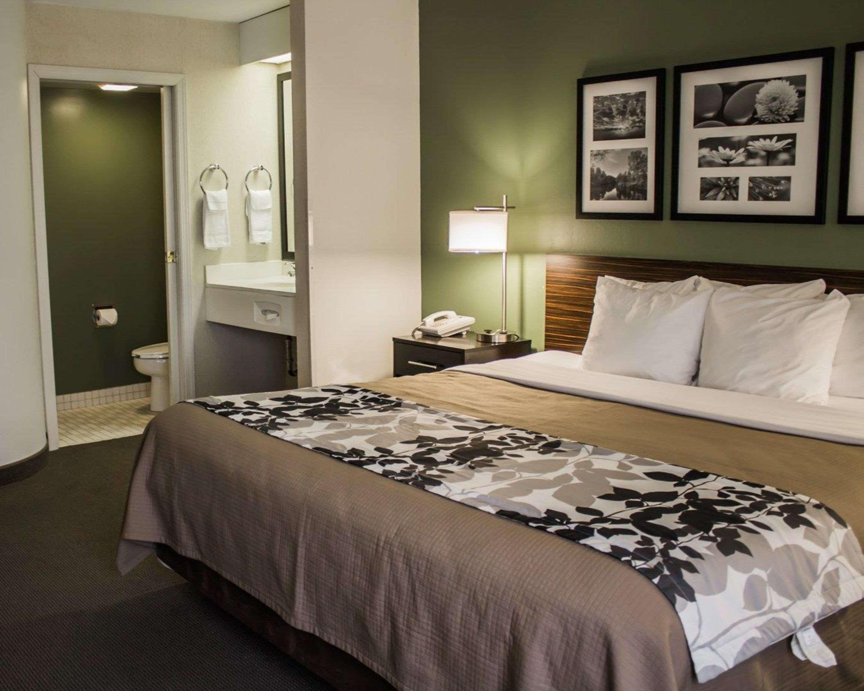 Geistown Sleep Inn מראה חיצוני תמונה