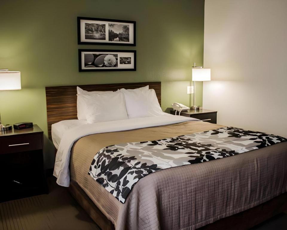 Geistown Sleep Inn מראה חיצוני תמונה