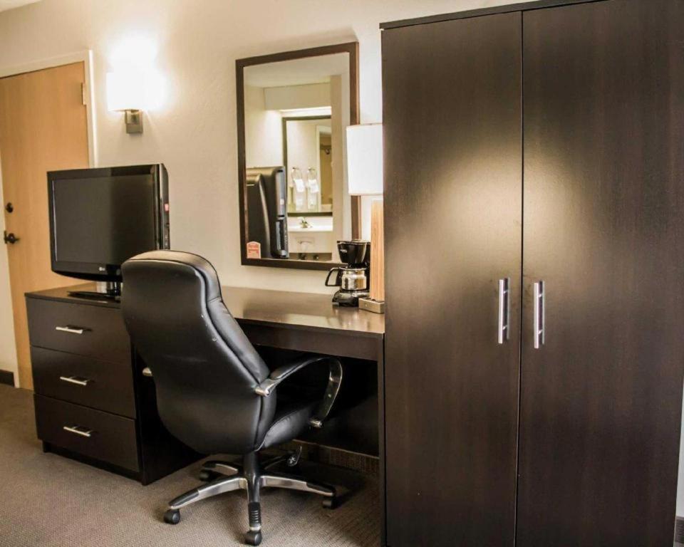 Geistown Sleep Inn מראה חיצוני תמונה
