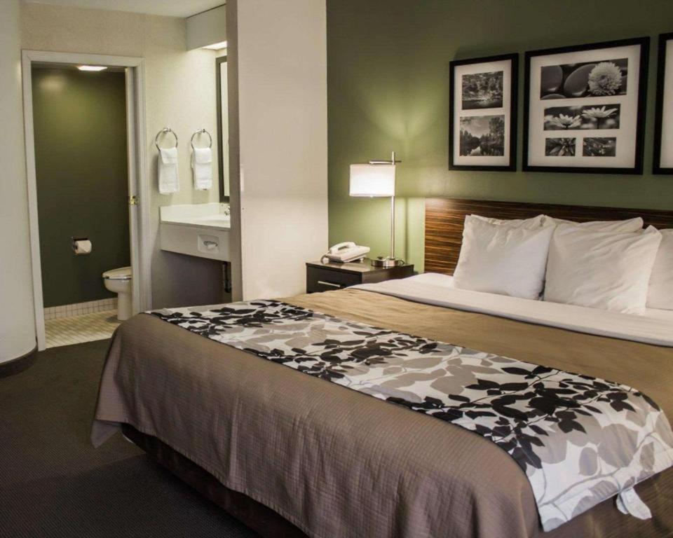 Geistown Sleep Inn מראה חיצוני תמונה
